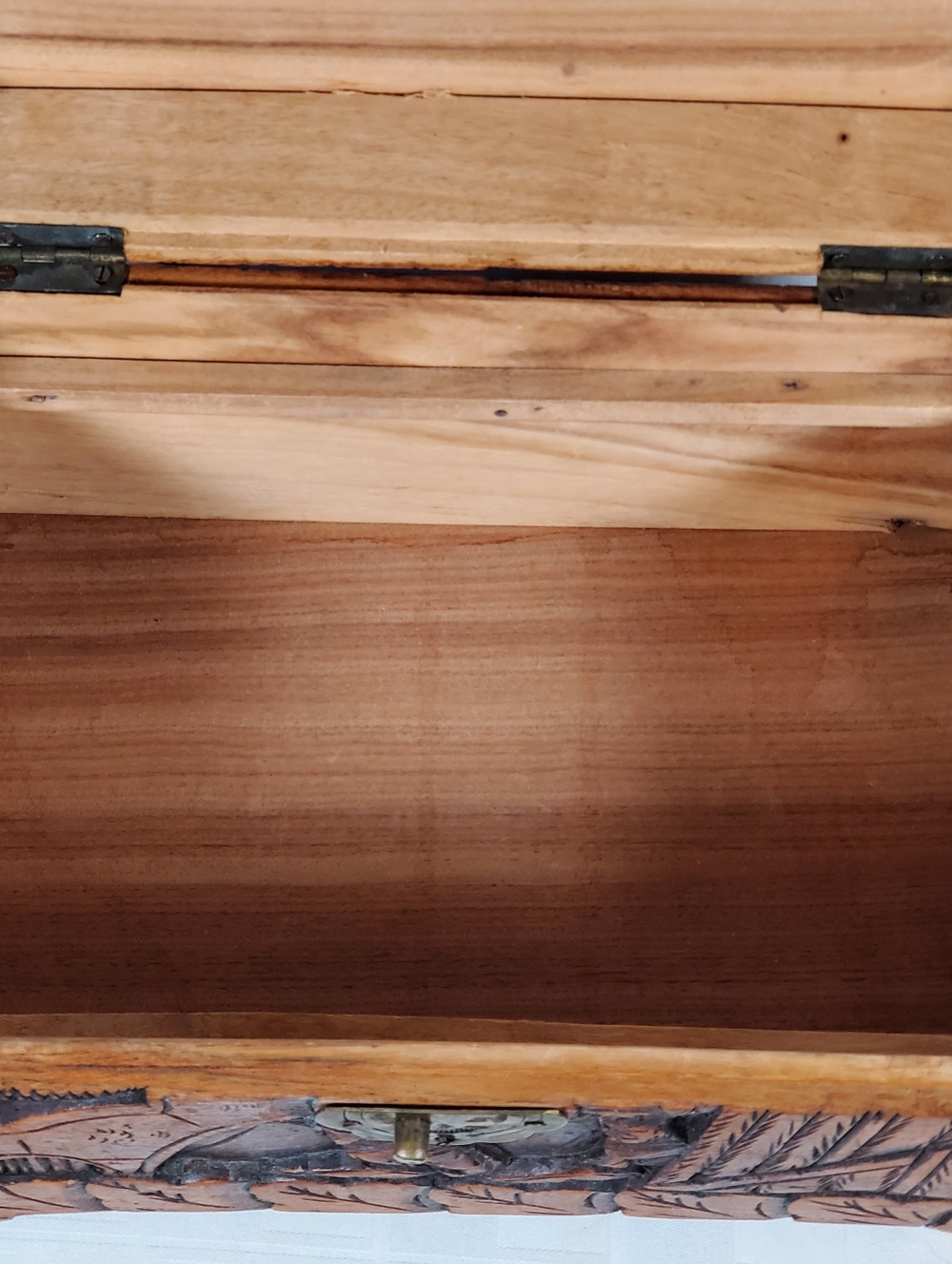 Vintage Chinese Chest - Picture 6 of 8